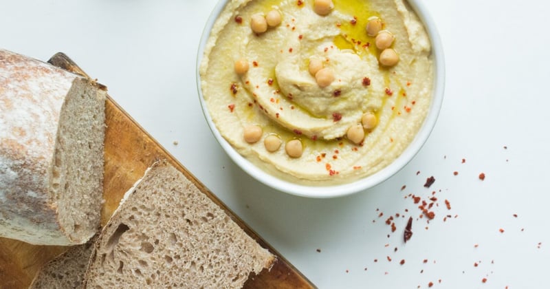 Chickpeas and bread
